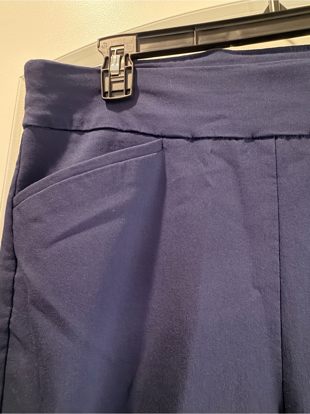 Perfect Stretch by Chico’s - Like New - Navy Pull-On Straight Leg Pants 1Regular - Picture 4 of 5